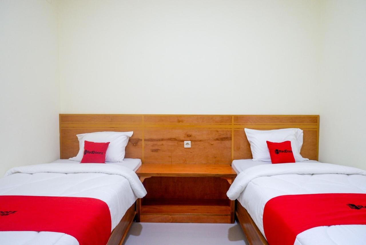 Reddoorz Near Rita Supermall Purwokerto 2 Extérieur photo