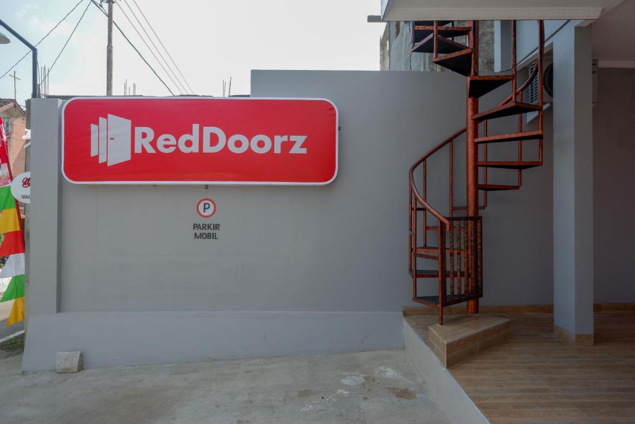 Reddoorz Near Rita Supermall Purwokerto 2 Extérieur photo