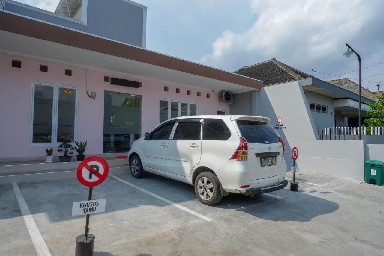 Reddoorz Near Rita Supermall Purwokerto 2 Extérieur photo