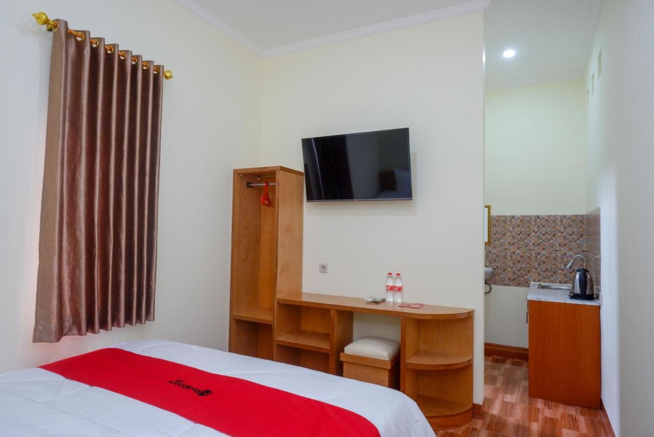 Reddoorz Near Rita Supermall Purwokerto 2 Extérieur photo