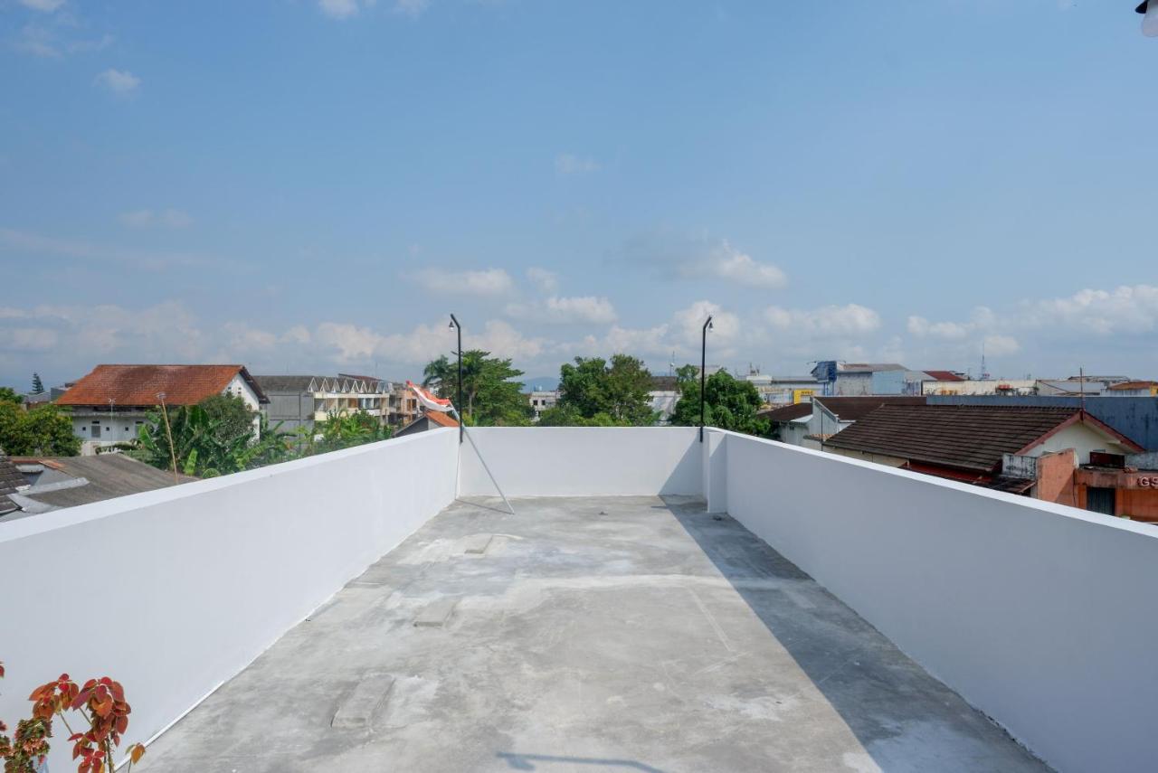 Reddoorz Near Rita Supermall Purwokerto 2 Extérieur photo