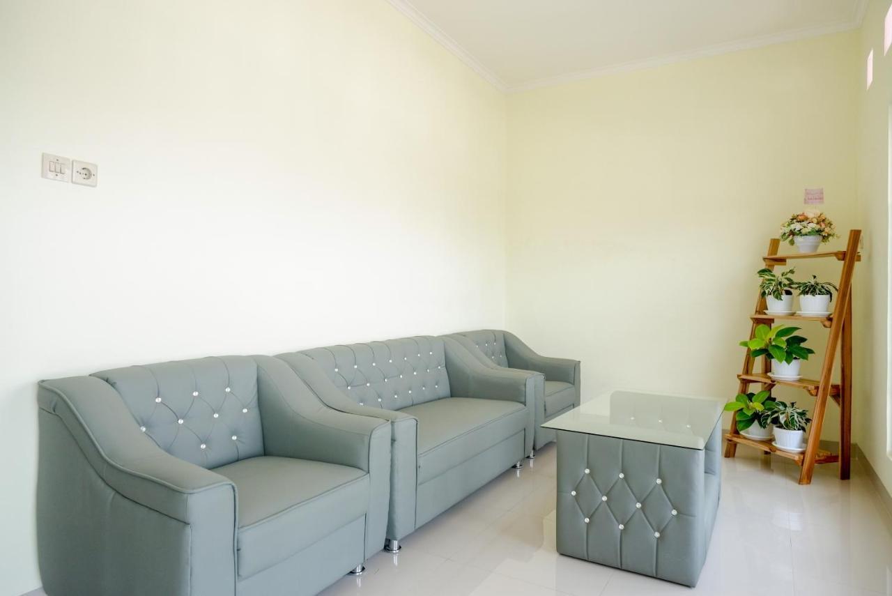 Reddoorz Near Rita Supermall Purwokerto 2 Extérieur photo