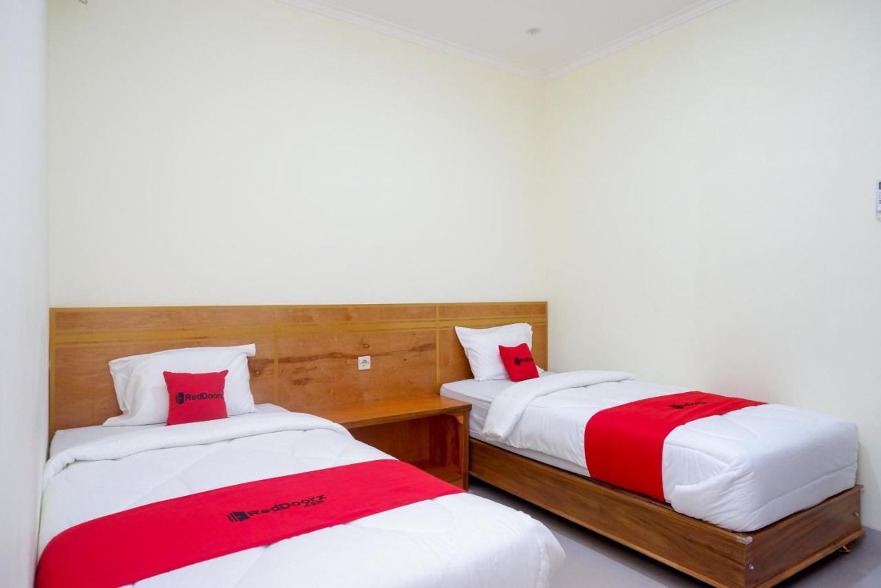 Reddoorz Near Rita Supermall Purwokerto 2 Extérieur photo